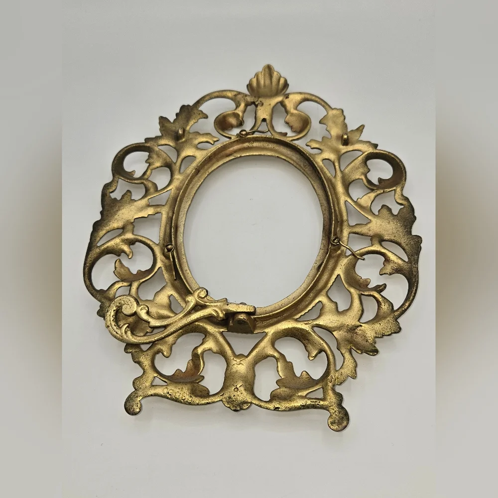 Brass‎ Ornate Oval Picture Frame Vintage Hollywood Regency Scroll Shell 11
